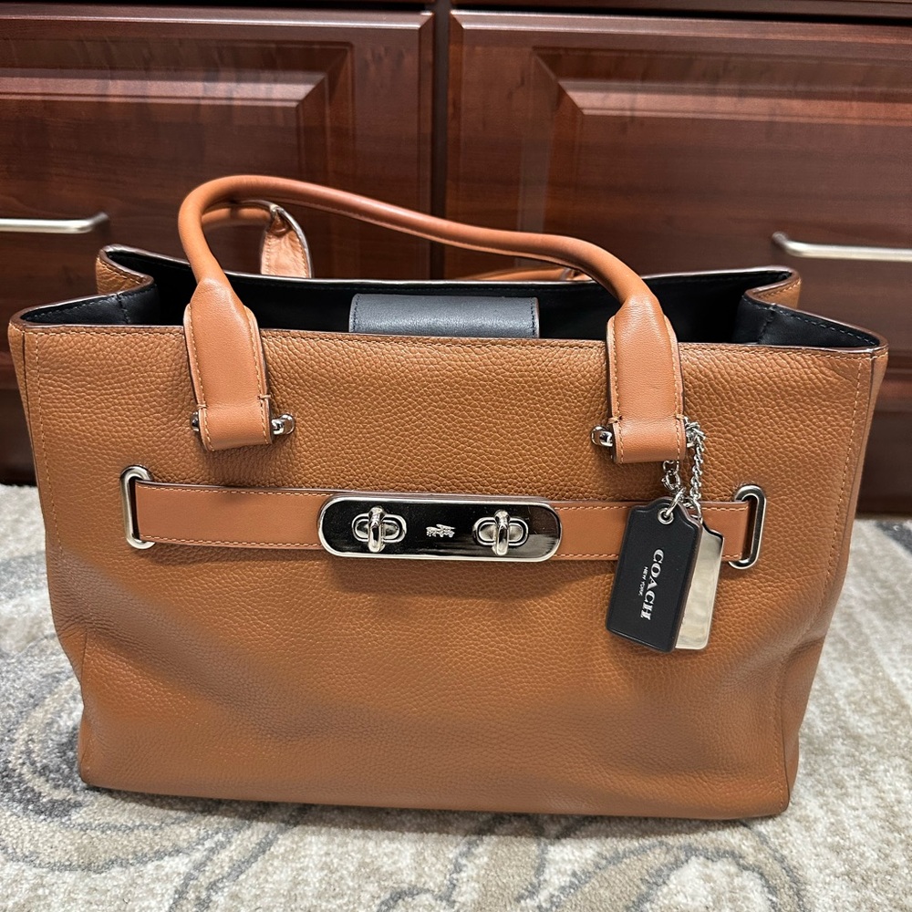 Coach Saddle Pebbled Leather Carryall Magnetic Closure